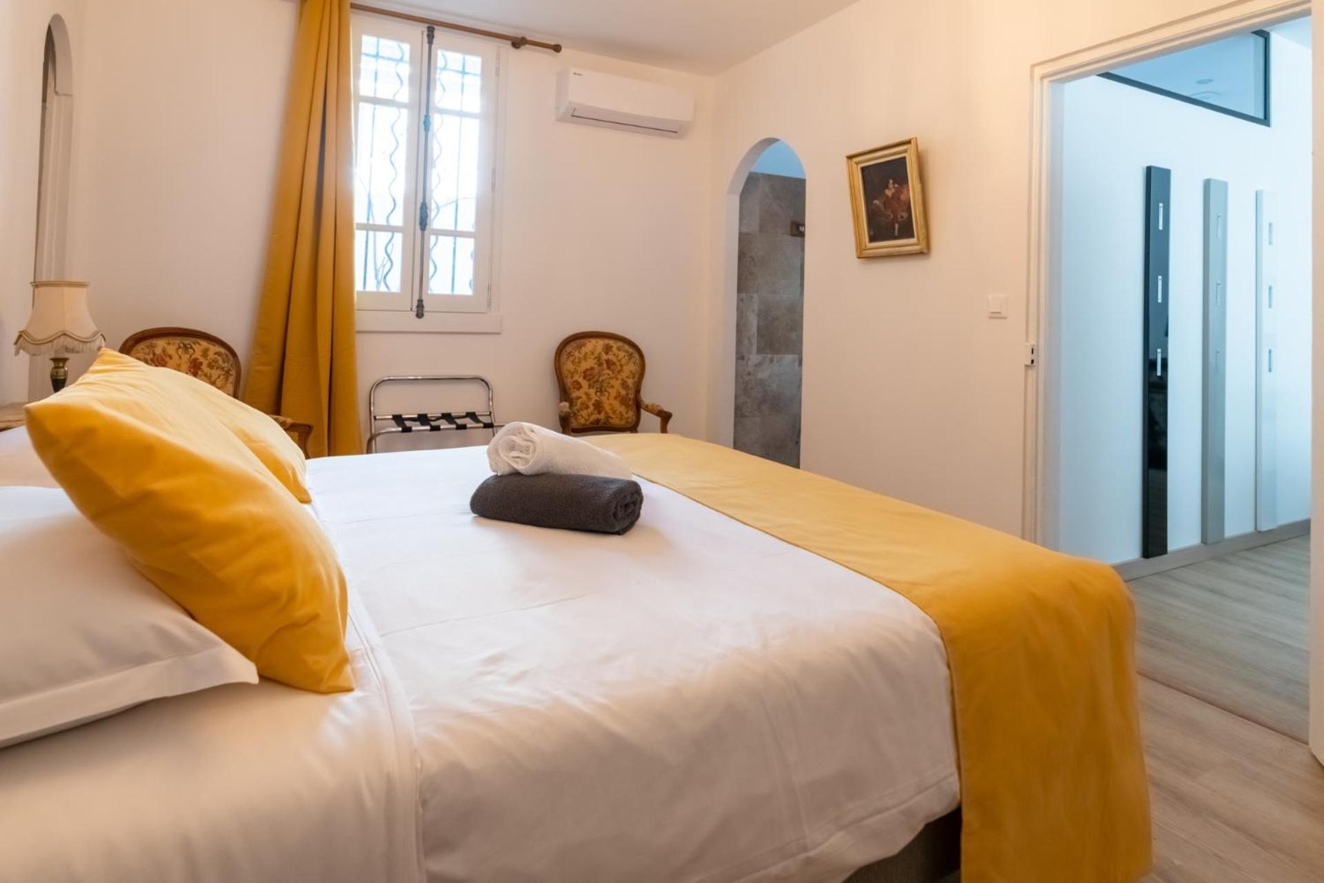 Apartamento Bien D'Exception En Face Du Palais Des Papes Aviñón Exterior foto